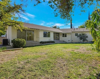 23153 Gonzales Drive - Photo Thumbnail 22