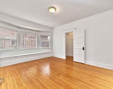 1016 S Oxford Avenue - Photo Thumbnail 10