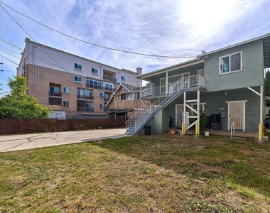 1016 S Oxford Avenue - Photo Thumbnail 15