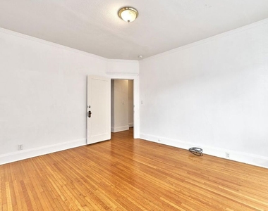 1016 S Oxford Avenue - Photo Thumbnail 11