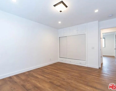 858 Oneonta Drive - Photo Thumbnail 9