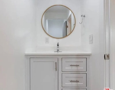 858 Oneonta Drive - Photo Thumbnail 19