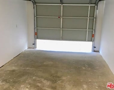 858 Oneonta Drive - Photo Thumbnail 21