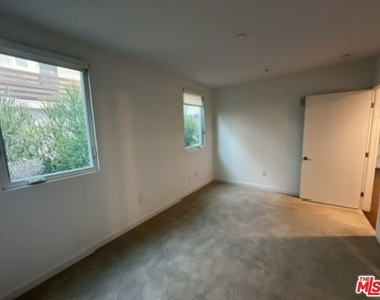 5825 Cameford - Photo Thumbnail 13
