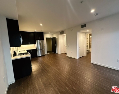 5825 Cameford - Photo Thumbnail 4