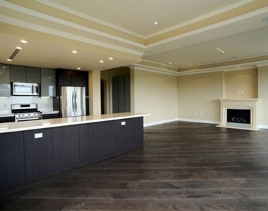 12234 Montana Avenue - Photo Thumbnail 2