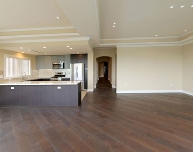 12234 Montana Avenue - Photo Thumbnail 6