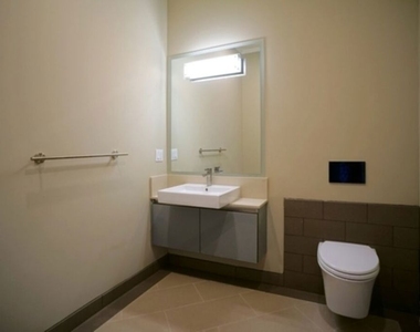 12234 Montana Avenue - Photo Thumbnail 10
