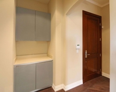 12234 Montana Avenue - Photo Thumbnail 4