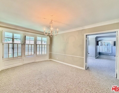 951 Masselin Avenue - Photo Thumbnail 7
