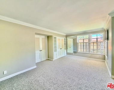 951 Masselin Avenue - Photo Thumbnail 5