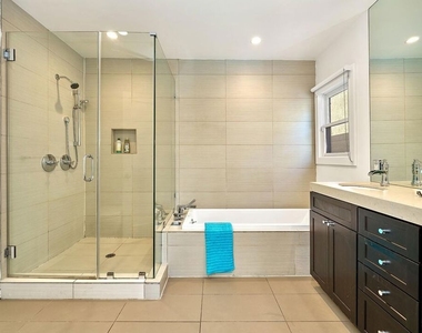 848 N Las Palmas Avenue - Photo Thumbnail 31