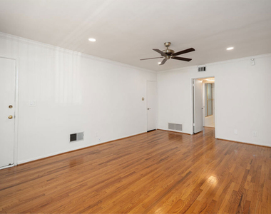256 S Doheny Drive - Photo Thumbnail 5