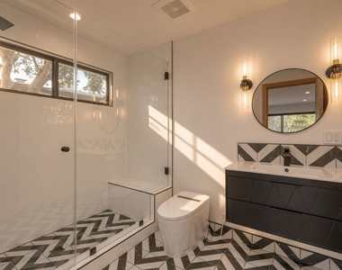2407 Guthrie Drive - Photo Thumbnail 30