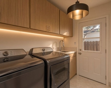 2407 Guthrie Drive - Photo Thumbnail 31