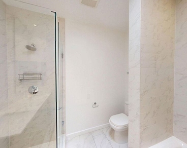 230 S Hamilton Drive - Photo Thumbnail 15