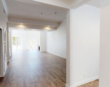 230 S Hamilton Drive - Photo Thumbnail 1