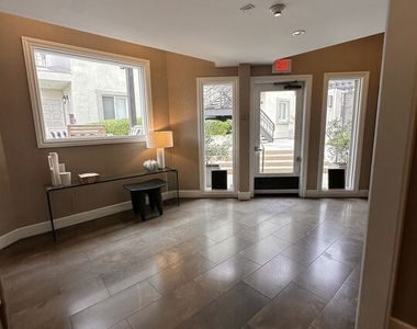 230 S Hamilton Drive - Photo Thumbnail 32