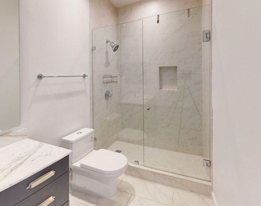 230 S Hamilton Drive - Photo Thumbnail 23