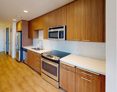 707 E Ocean Boulevard - Photo Thumbnail 1