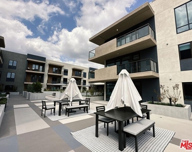 127 W Pomona Avenue - Photo Thumbnail 12