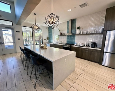 47470 Aloe Way - Photo Thumbnail 3