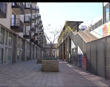 950 E 3rd Street - Photo Thumbnail 31