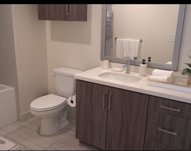 950 E 3rd Street - Photo Thumbnail 12