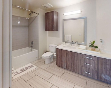 950 E 3rd Street - Photo Thumbnail 11