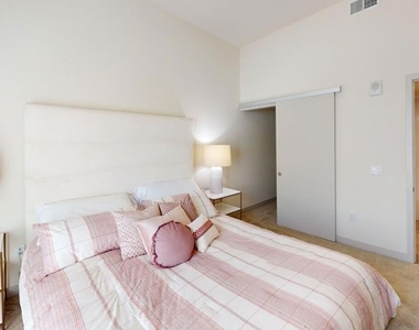 950 E 3rd Street - Photo Thumbnail 9