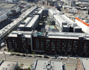 950 E 3rd Street - Photo Thumbnail 40