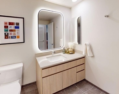 5420 W Sunset Boulevard - Photo Thumbnail 11