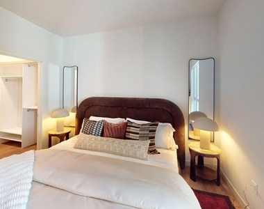 5420 W Sunset Boulevard - Photo Thumbnail 8
