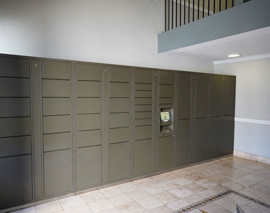 6600 Beachview Drive - Photo Thumbnail 8