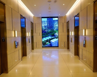 1000 West 8th Street - Photo Thumbnail 28