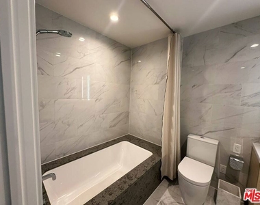 1000 West 8th Street - Photo Thumbnail 20