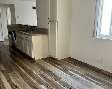 8889 Caminito Plaza Centro - Photo Thumbnail 6