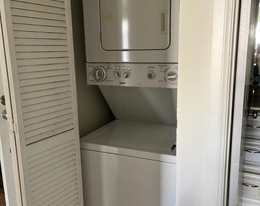 8889 Caminito Plaza Centro - Photo Thumbnail 9