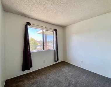 8965 Switzer Dr - Photo Thumbnail 11
