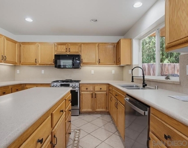 2980 Oakstone Creek Pl - Photo Thumbnail 5