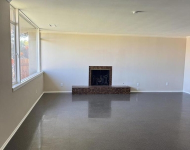 47 Grandview Circle - Photo Thumbnail 4