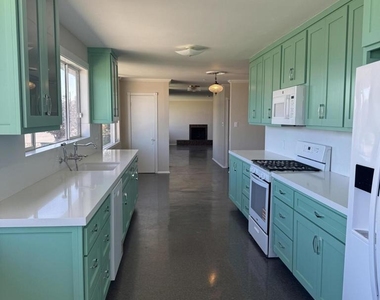 47 Grandview Circle - Photo Thumbnail 19