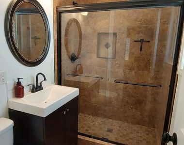 2250 Magnolia Street - Photo Thumbnail 7