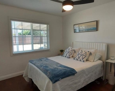 2250 Magnolia Street - Photo Thumbnail 10