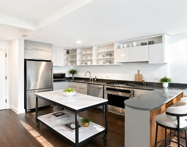 181 Front Street - Photo Thumbnail 4