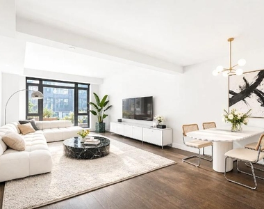181 Front Street - Photo Thumbnail 3