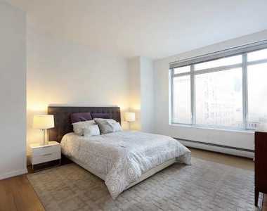 205 East 59th Street - Photo Thumbnail 6