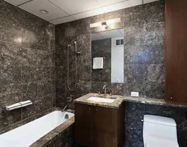 205 East 59th Street - Photo Thumbnail 8