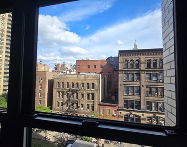 East 16th Street - Photo Thumbnail 4