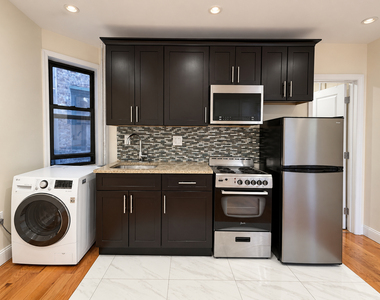 32 Rogers Avenue - Photo Thumbnail 4
